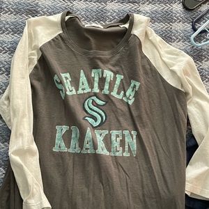 Seattle Kraken large shirt